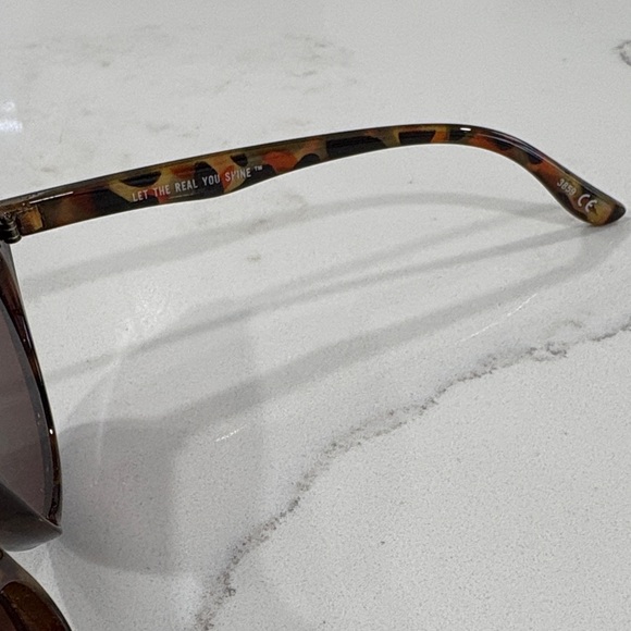 Aerie Tortoise Frame Cat-Eye Sunglasses - Picture 4 of 10